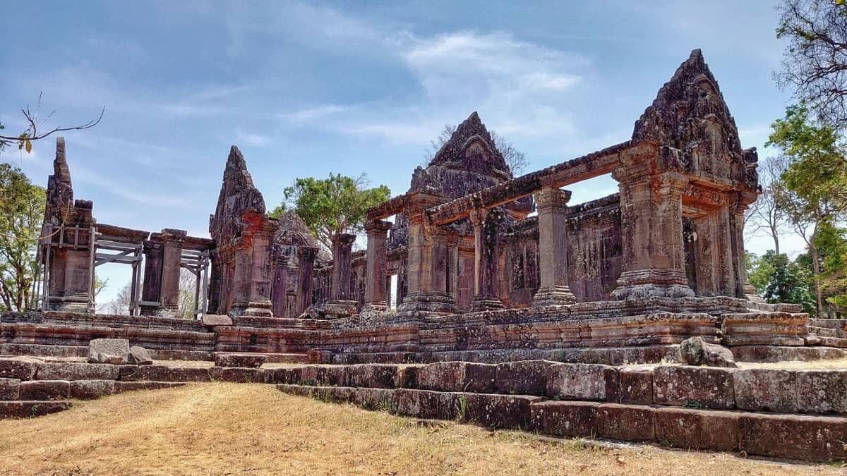 Preah Vihear Temple – The Cliffside Wonder